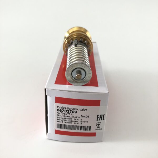 Kim phun số 06, bộ phận van tiết lưu nhiệt TE 12 – C/N: 067B2709