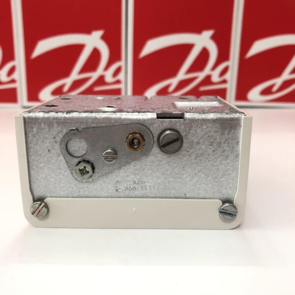 Công tắc áp suất Danfoss KP5 - C/N: 060-117191 - Ảnh 3