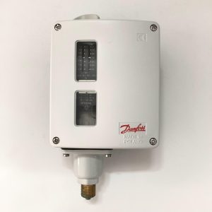 Thiết bị điều chı̉nh áp suất RT200 - C/N: 017-523766